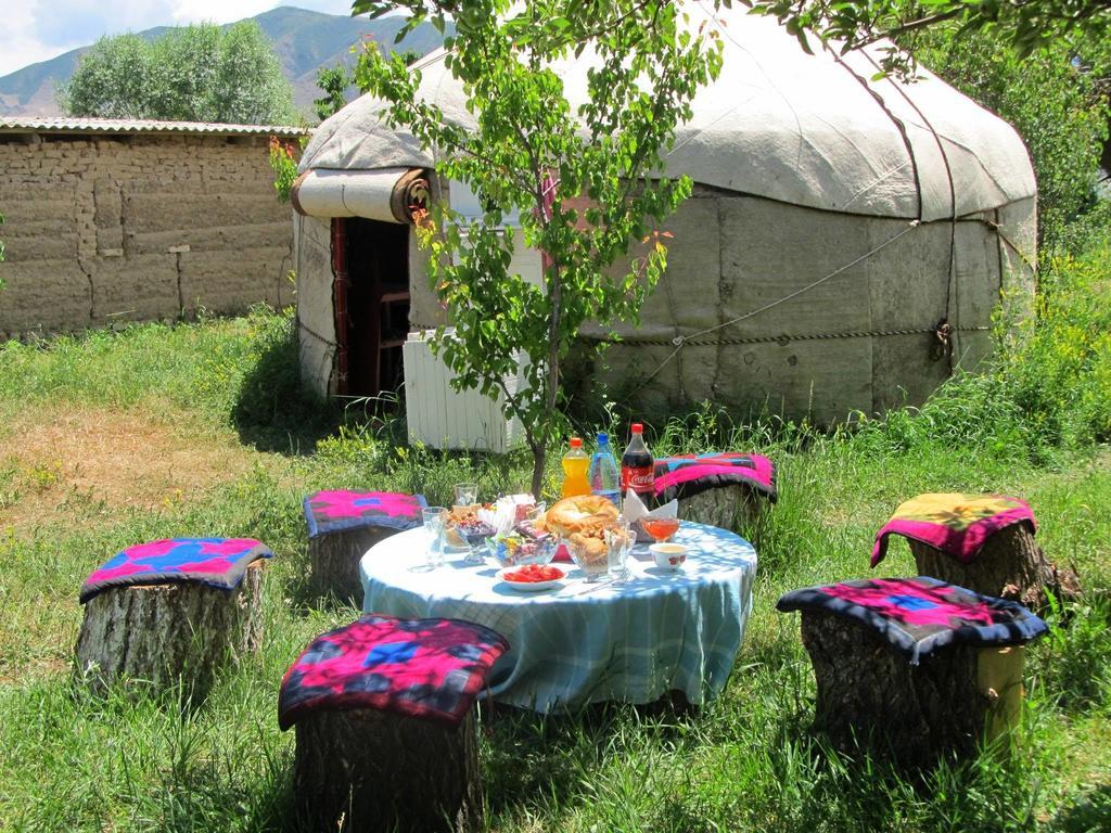 Guesthouse Gulmira Bokonbayevo Extérieur photo